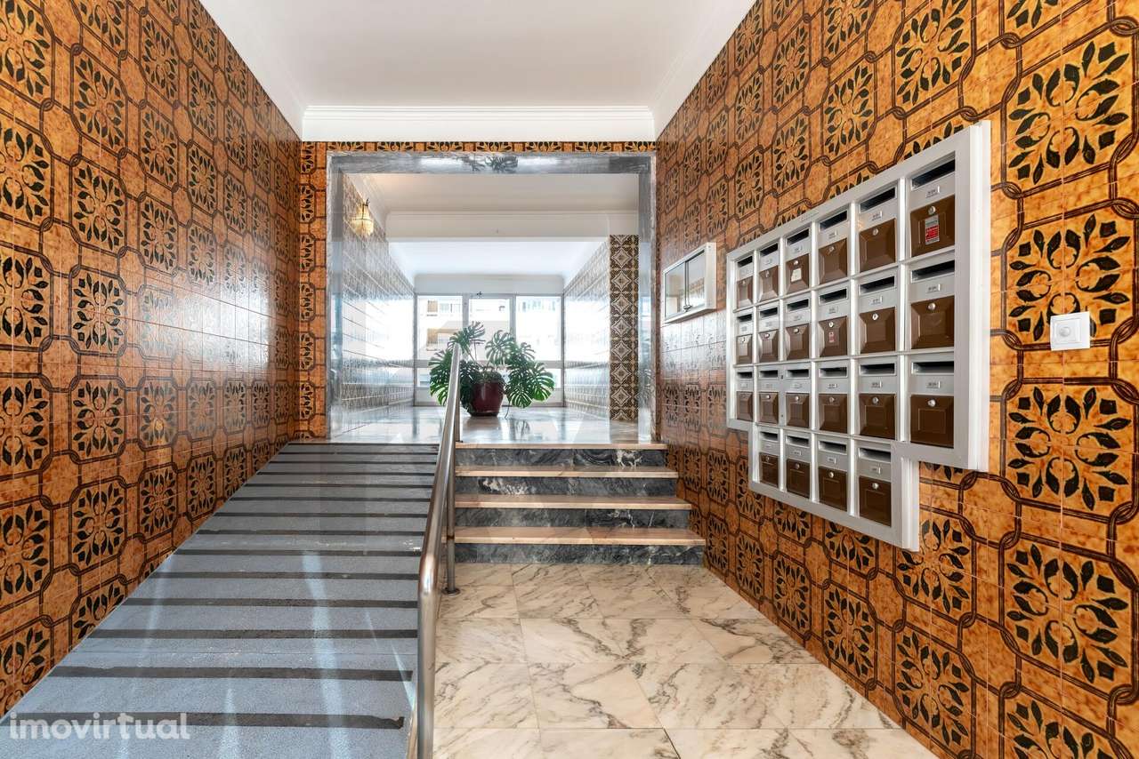Penthouse Exclusiva na Portela | Vista Rio e Renovação de Qualidade - Grande imagem: 3/29