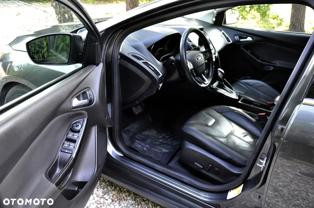 Ford Focus - 23