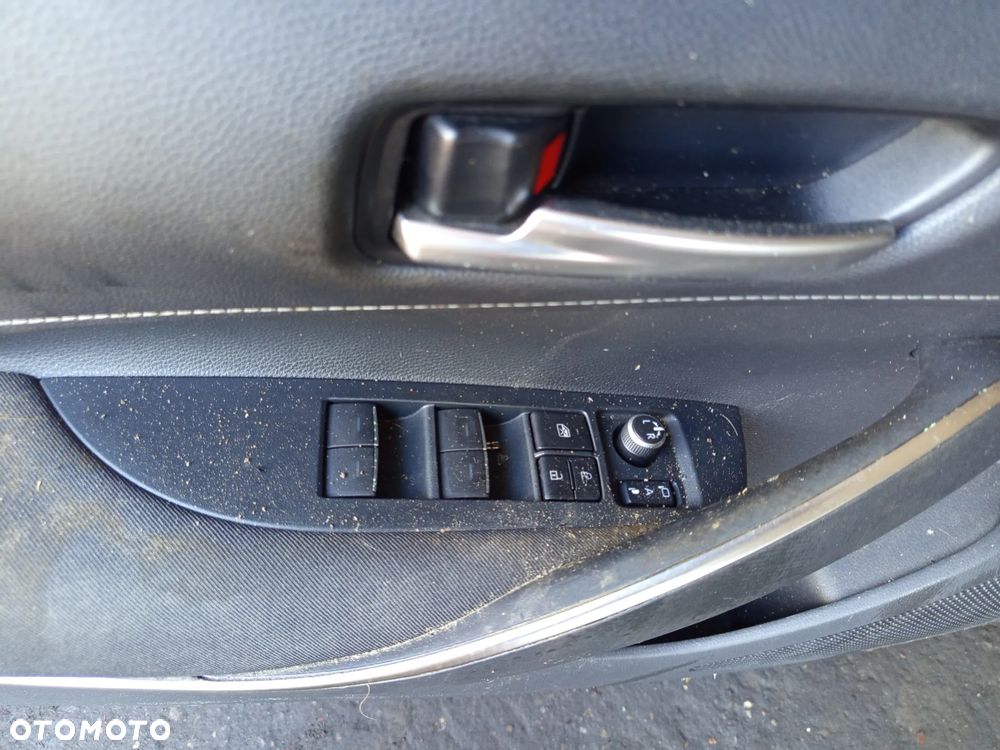 DRZWI PRAWE PRZEDNIE TOYOTA COROLLA E21 19- KOD LAKIERU-3US - 6