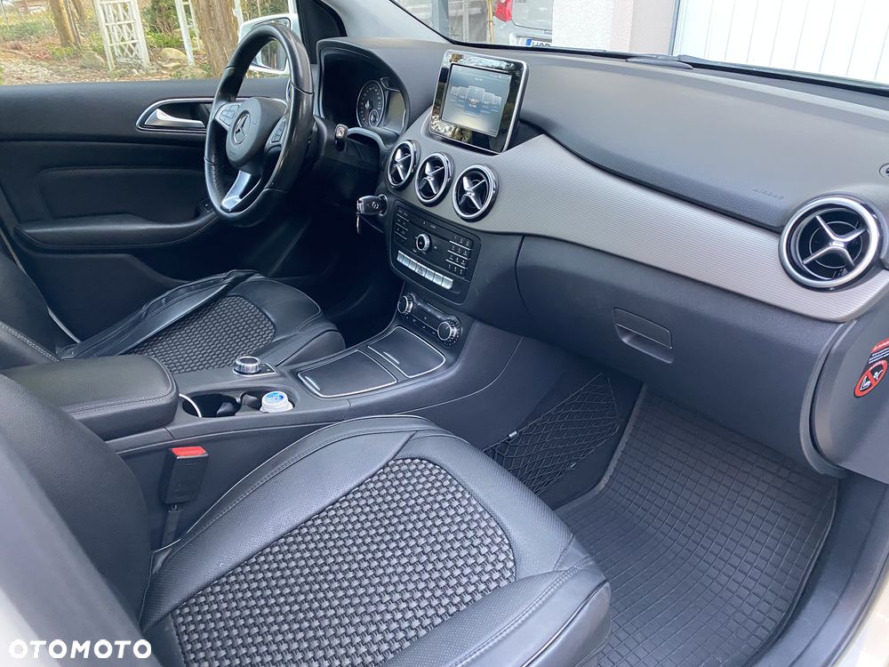 Mercedes-Benz Klasa B 180 (CDI) d 7G-DCT AMG Line - 9