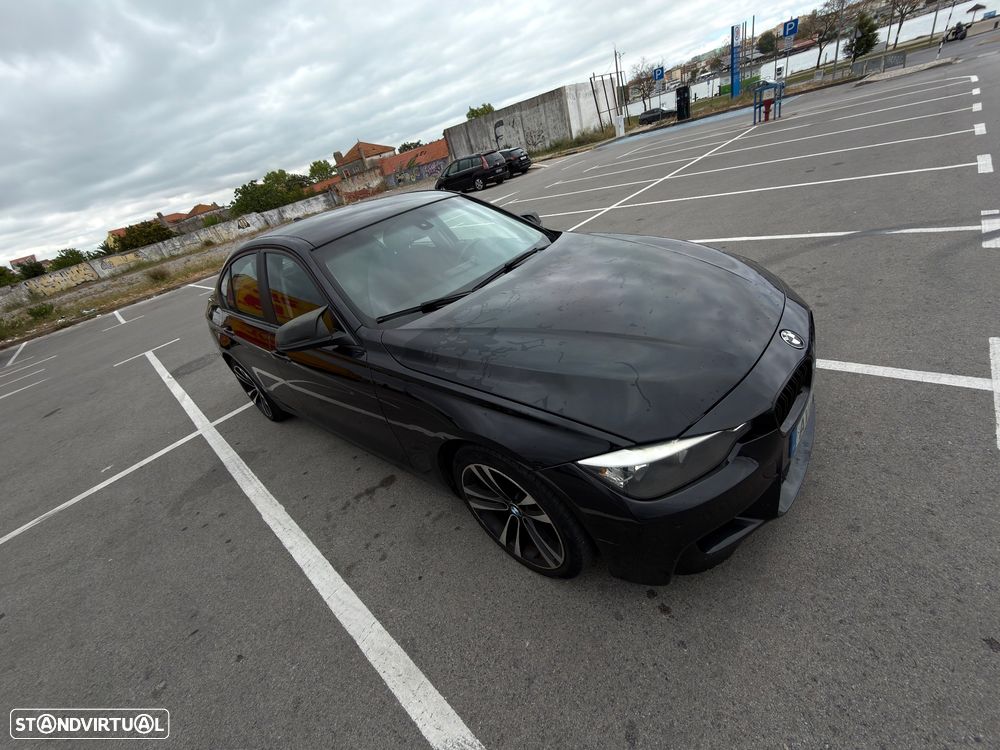 BMW 316 d Pack M - 17