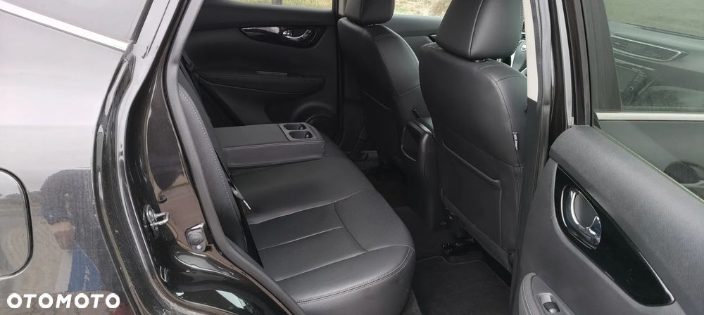 Nissan Qashqai 1.6 DIG-T Tekna+ - 19