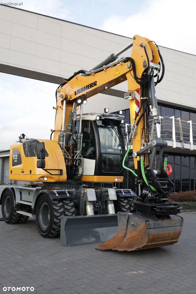 Liebherr A913 Compact Litronic - 17