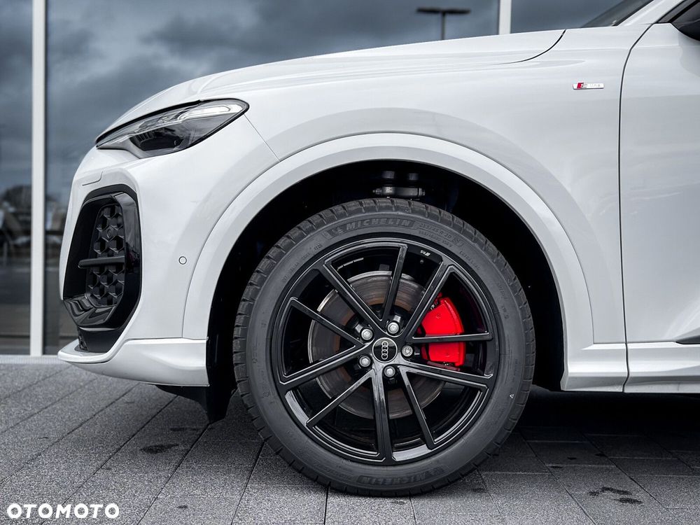 Audi Q5 Sportback - 4