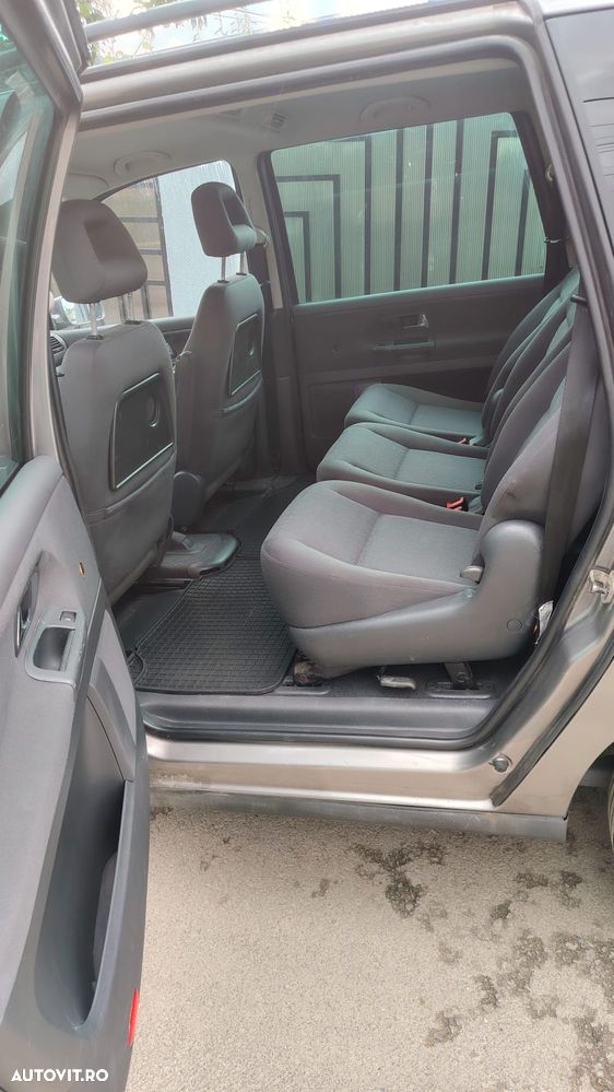 Volkswagen Sharan - 7