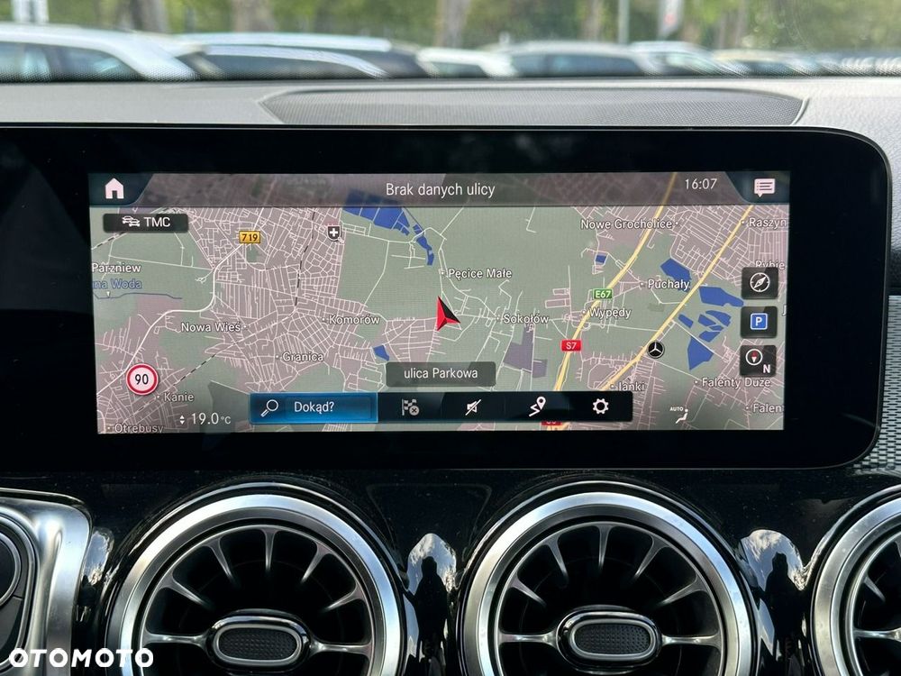 Mercedes-Benz GLB 200 7G-DCT - 32