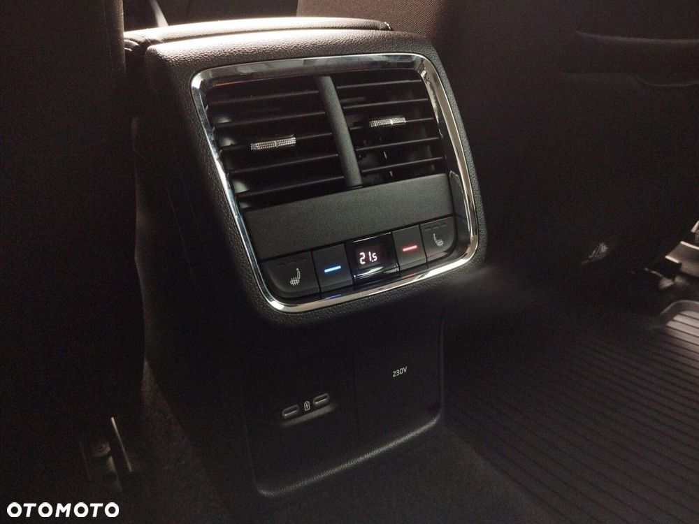 Skoda Octavia 2.0 TDI DSG Style - 34