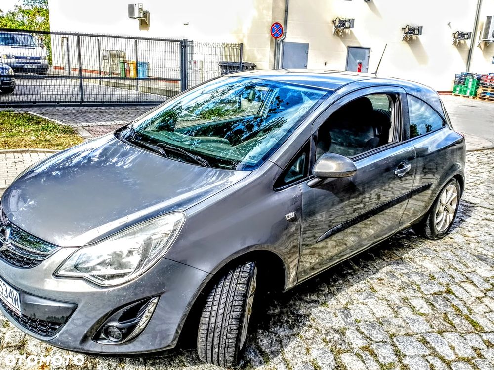 Opel Corsa 2011 photo 2