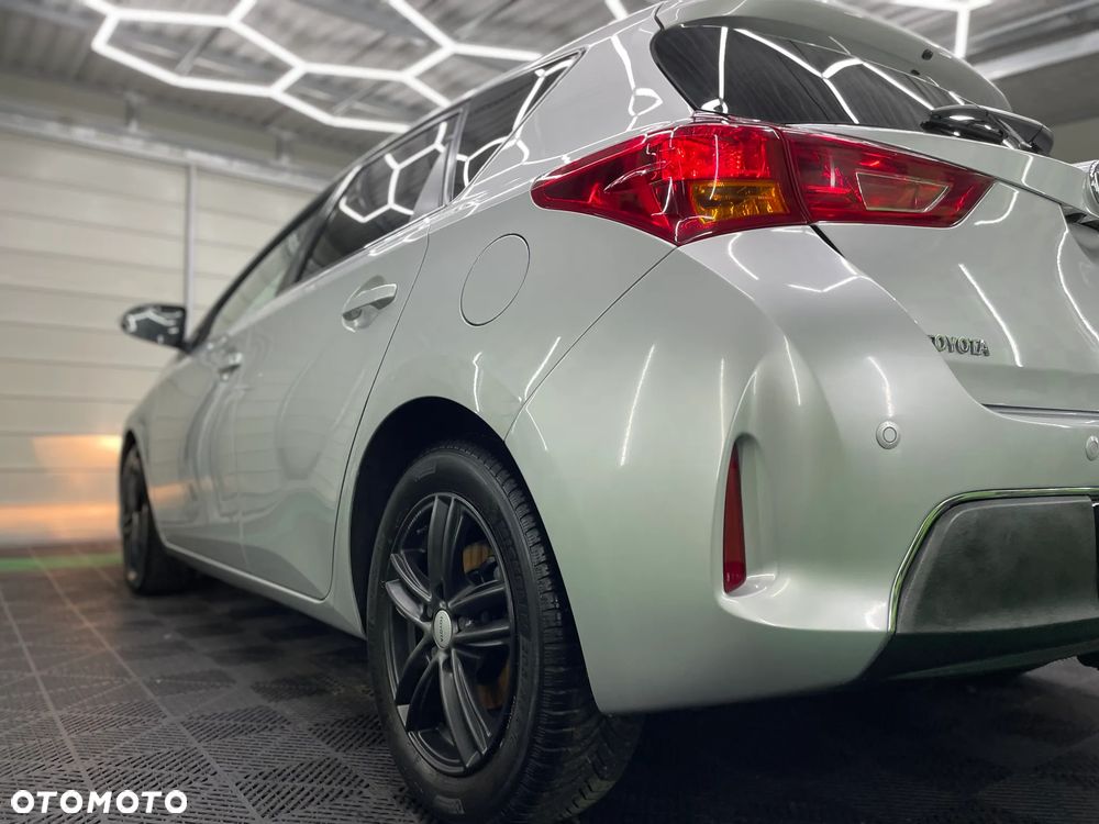 Toyota Auris - 34