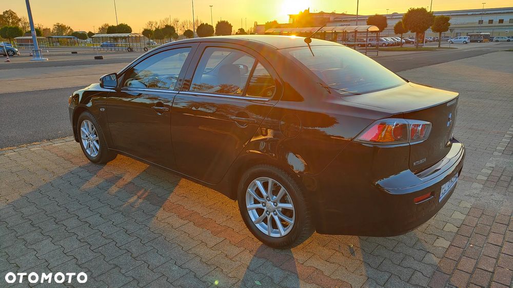 Mitsubishi Lancer - 6
