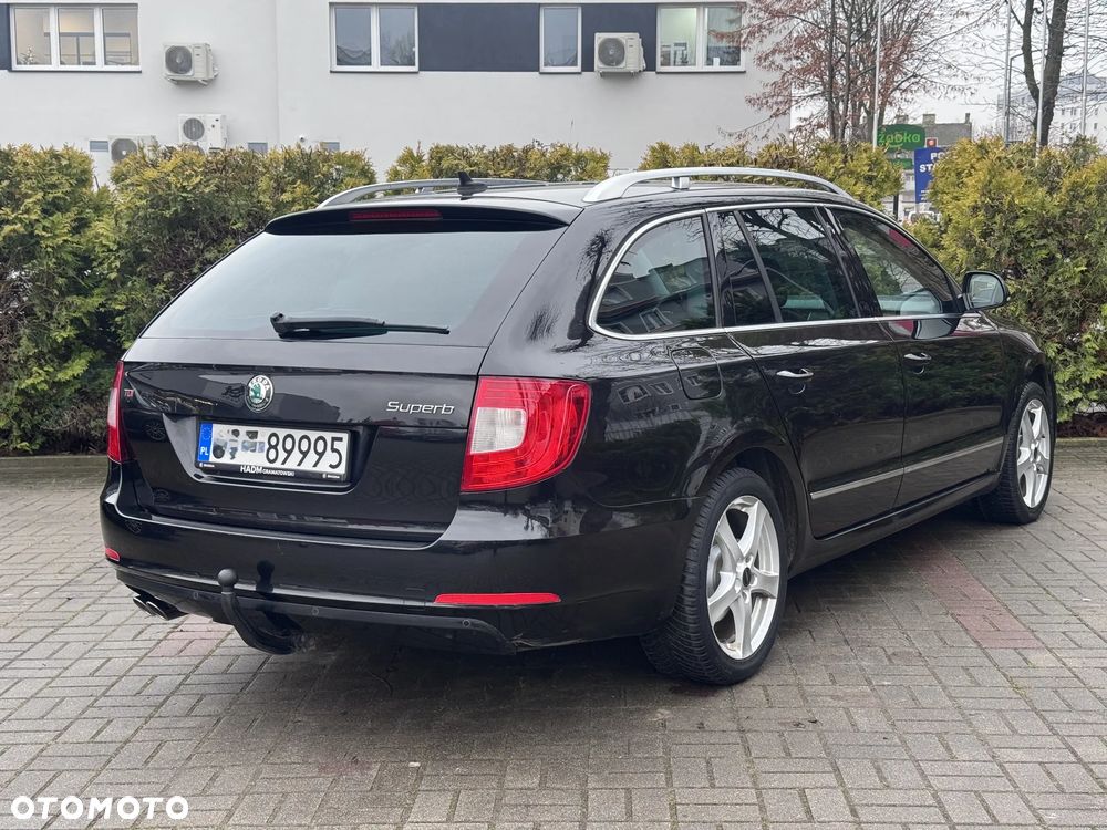 Skoda Superb 2.0 TDI DSG Exclusive - 4