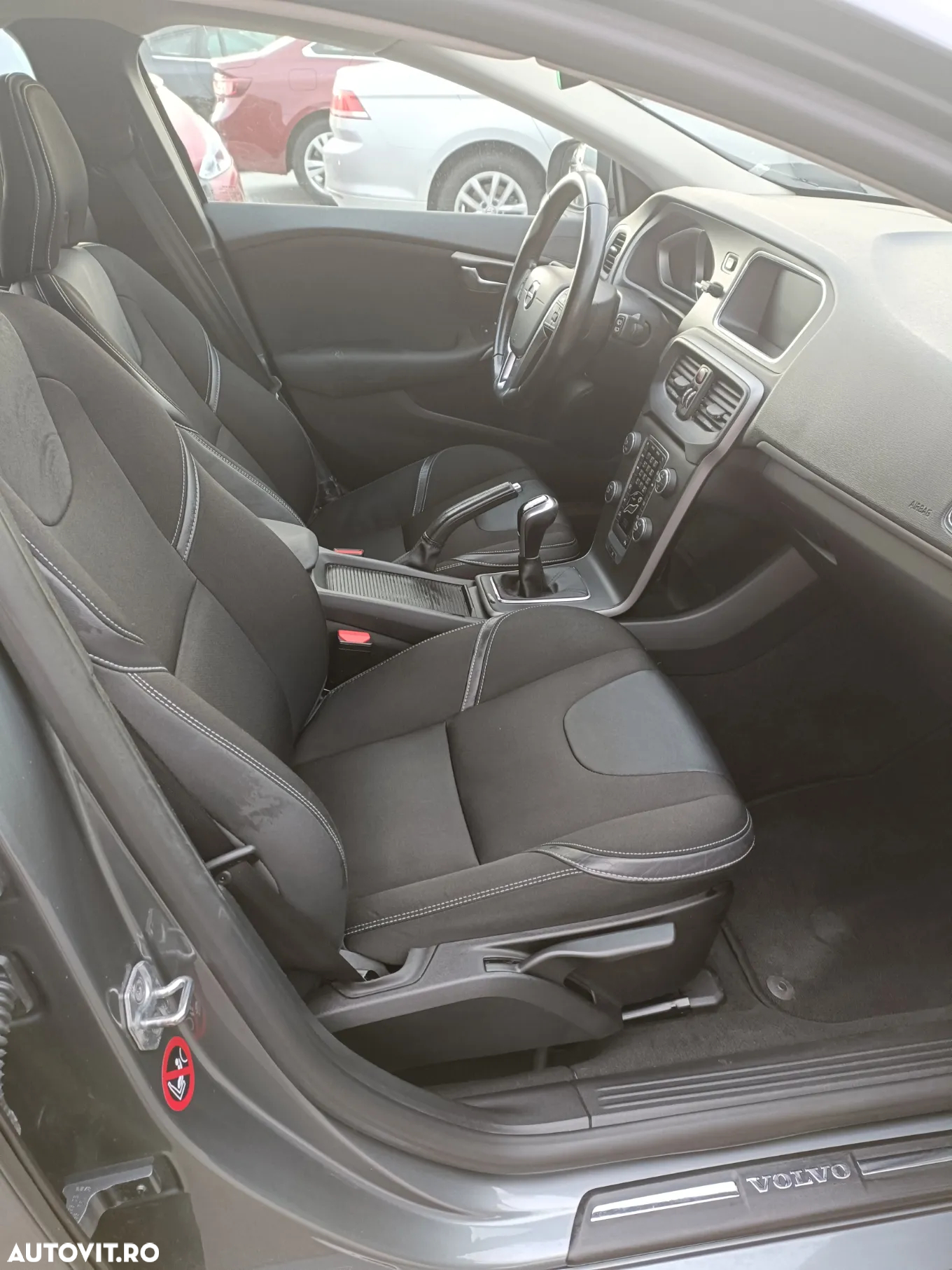 Volvo V40 D2 Momentum - 5