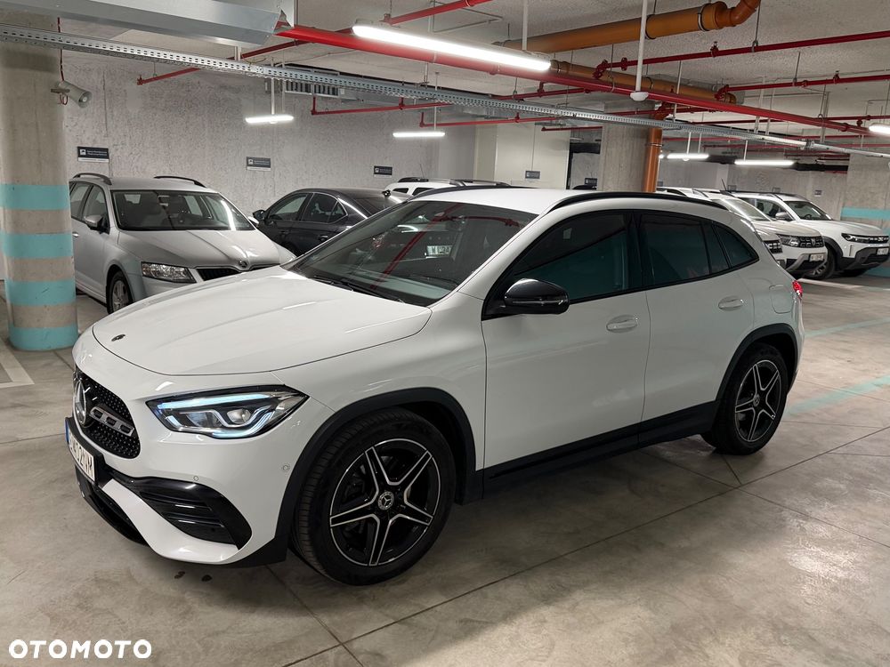 Mercedes-Benz GLA 200 AMG Line - 11