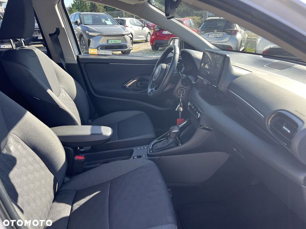 Toyota Yaris Hybrid 1.5 Style - 9