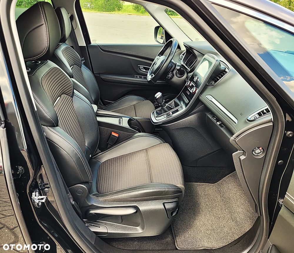 Renault Scenic ENERGY TCe 130 INTENS - 22