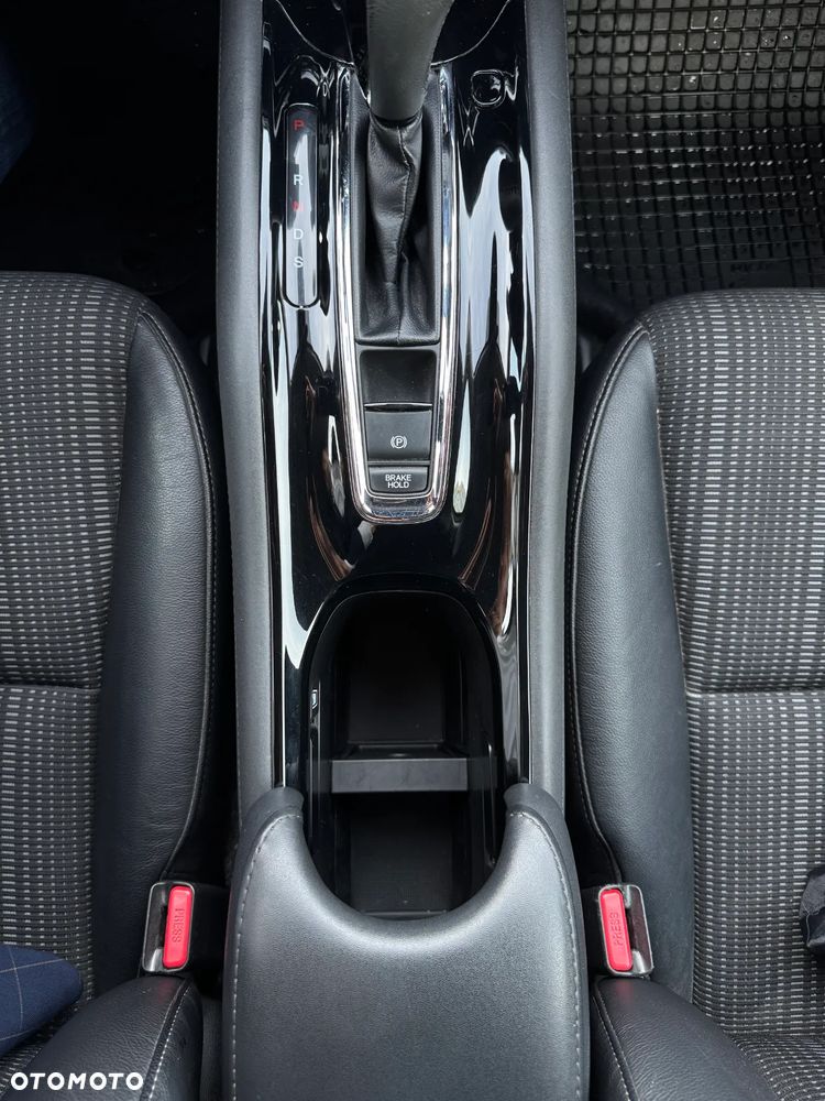 Honda HR-V 1.5 Executive (ADAS) CVT - 17