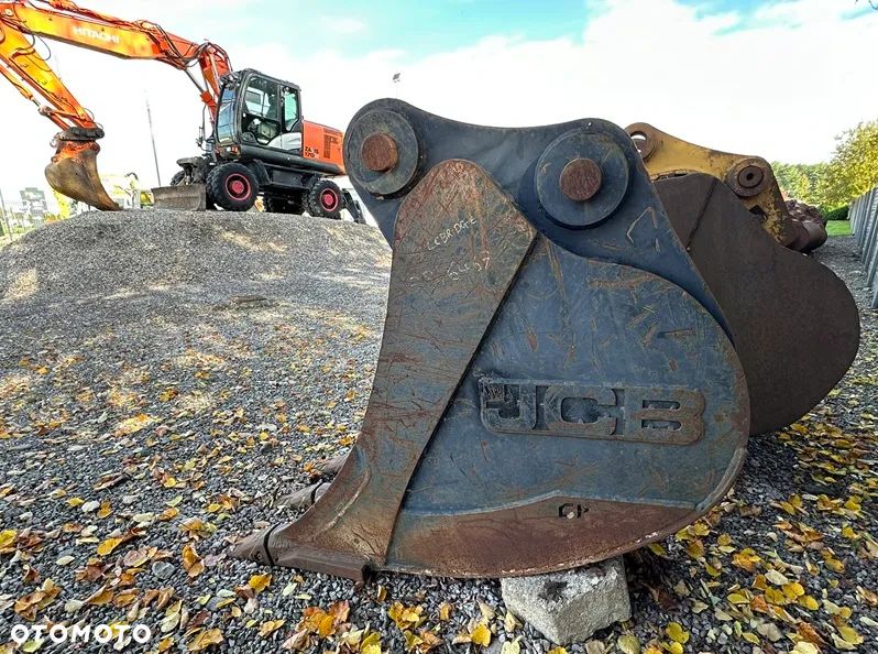 JCB JS 200 - 2
