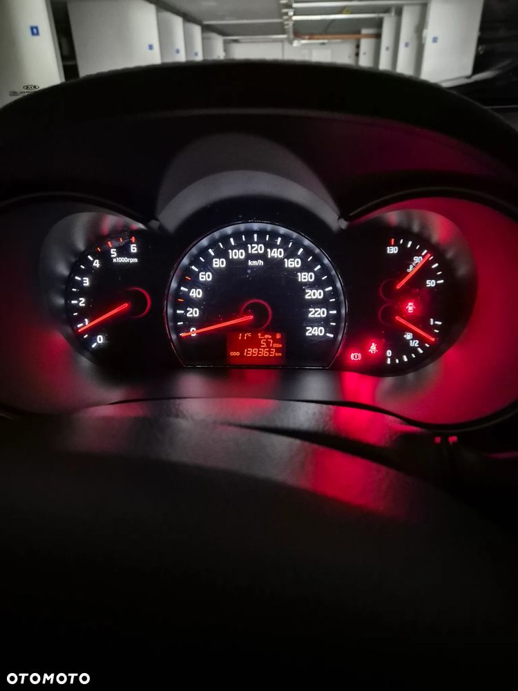 Kia Sorento 2.0 CRDI XL 7os - 9