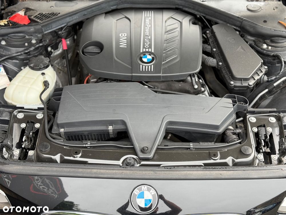 BMW Seria 1 120d Sport Line - 38