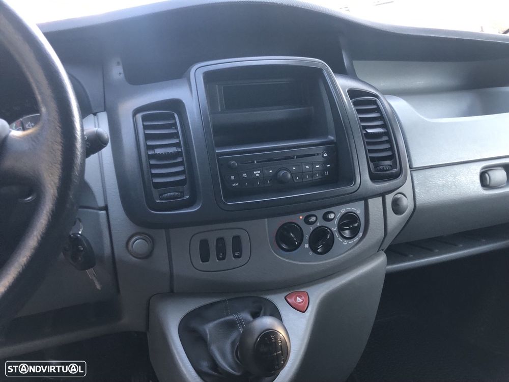 Renault Trafic 2.0 dCi L1H1 - 11