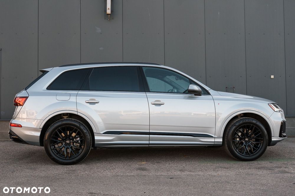 Audi Q7 55 TFSI quattro tiptronic S line - 14