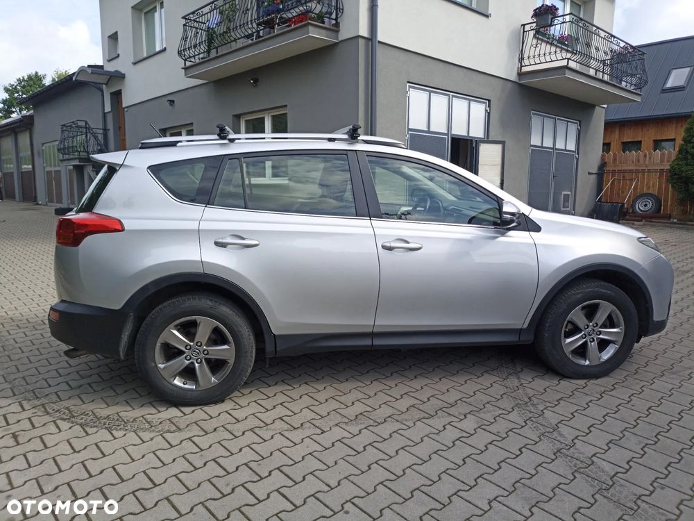 Toyota RAV4 2.0 D-4D Active - 8