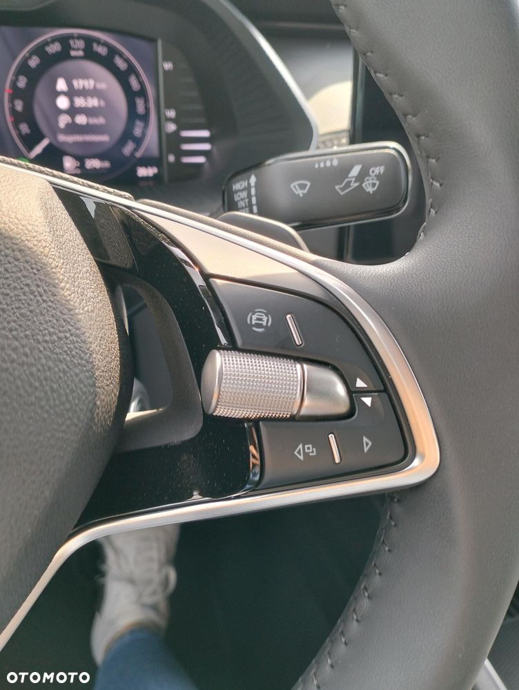 Skoda Octavia 1.5 TSI mHEV Selection DSG - 12