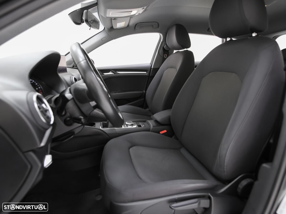 Audi A3 Sportback 30 TDI - 7