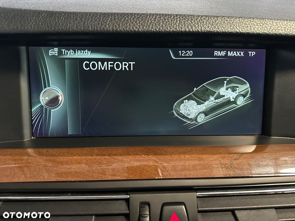 BMW Seria 5 520i Luxury Line - 30