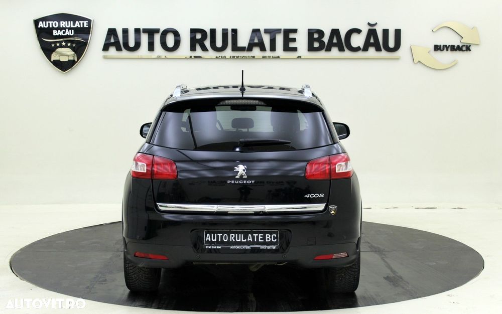 Peugeot 4008 - 11