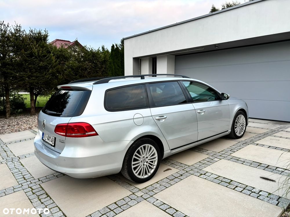 Volkswagen Passat 2.0 TDI Comfortline DSG - 4