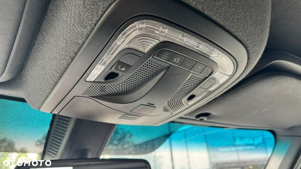 Mercedes-Benz Sprinter - 16