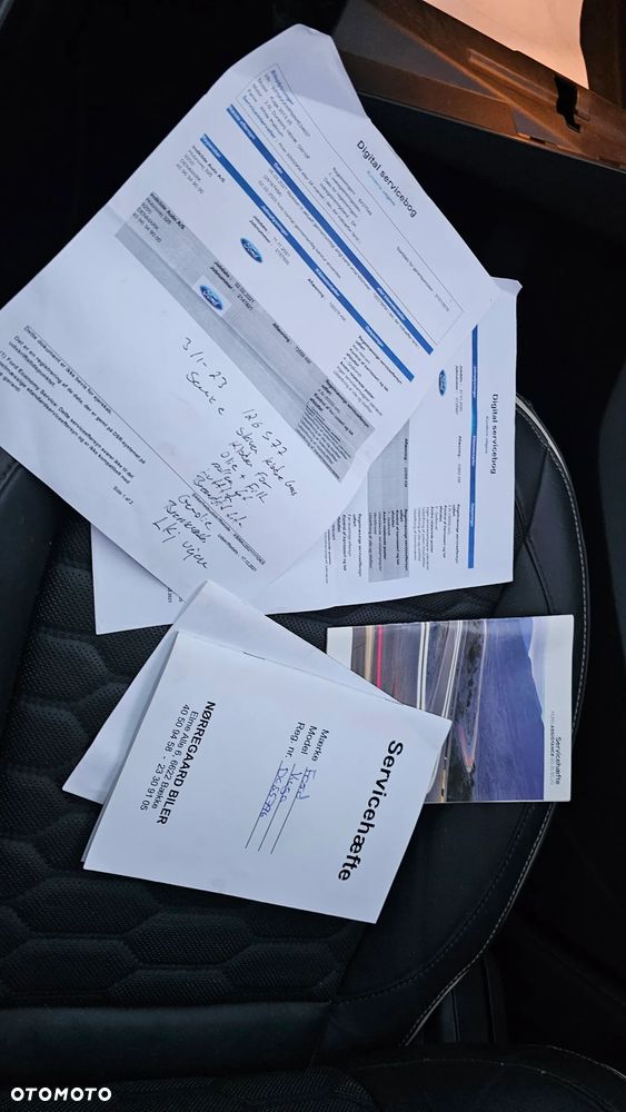 Ford Kuga 2.0 TDCi 4x4 Vignale - 34