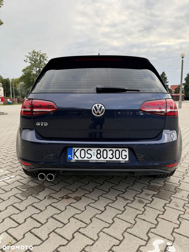 Volkswagen Golf - 3