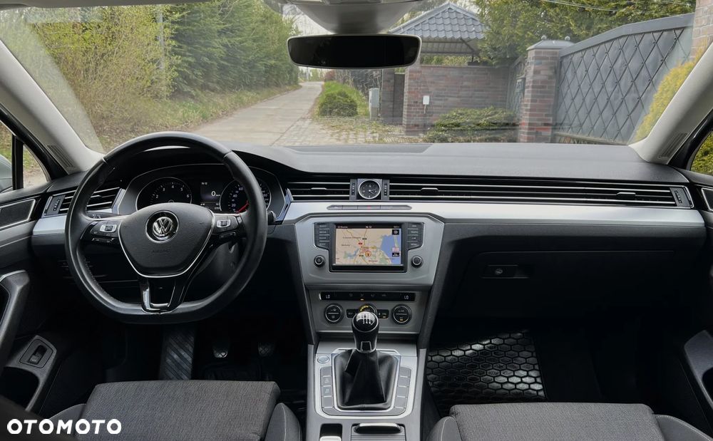 Volkswagen Passat 1.8 TSI BMT Comfortline - 14