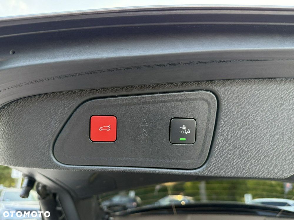 Peugeot 3008 1.2 PureTech GT S&S EAT8 - 19