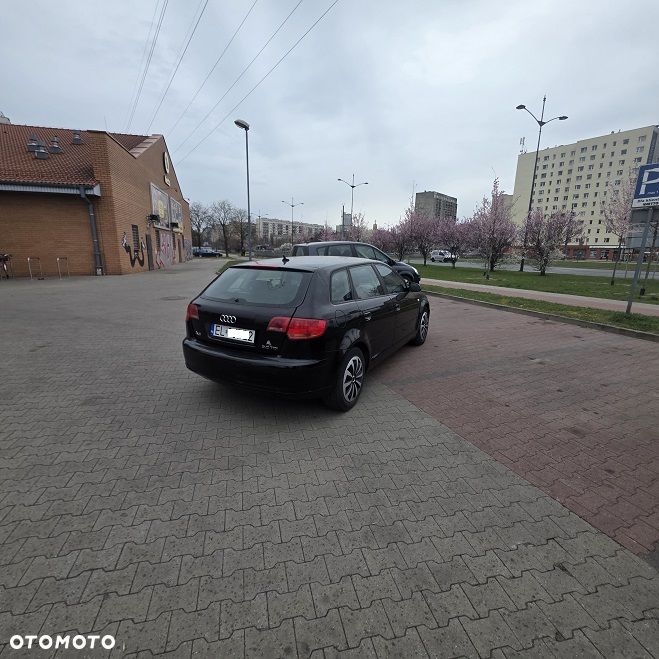 Audi A3 Sportback - 6