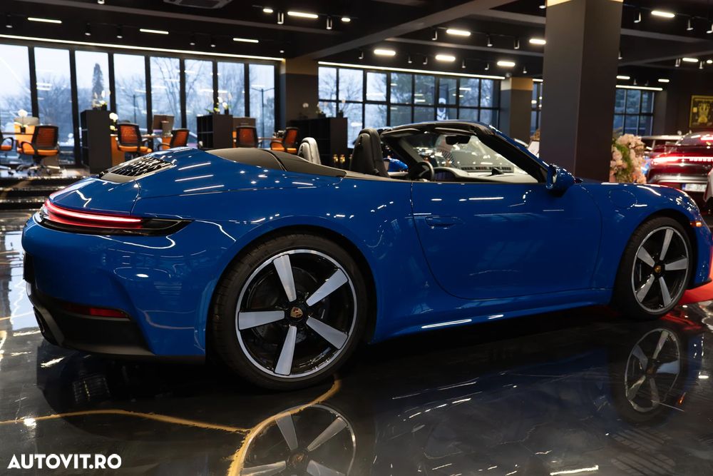 Porsche 911 Carrera PDK - 4