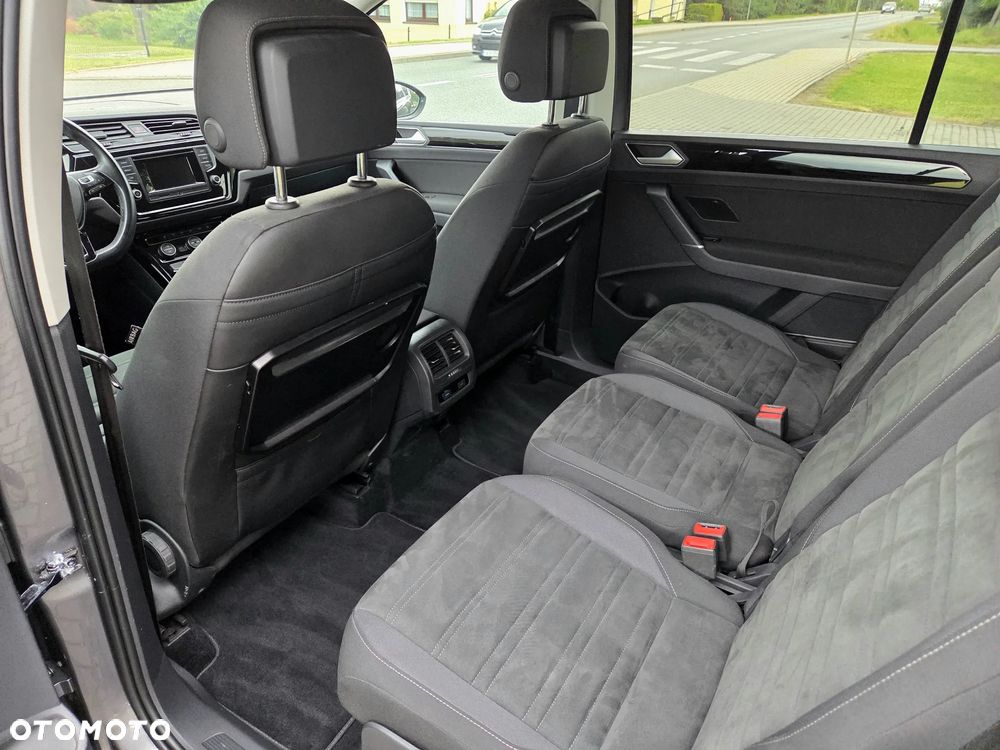 Volkswagen Touran 2.0 TDI BMT Highline - 16