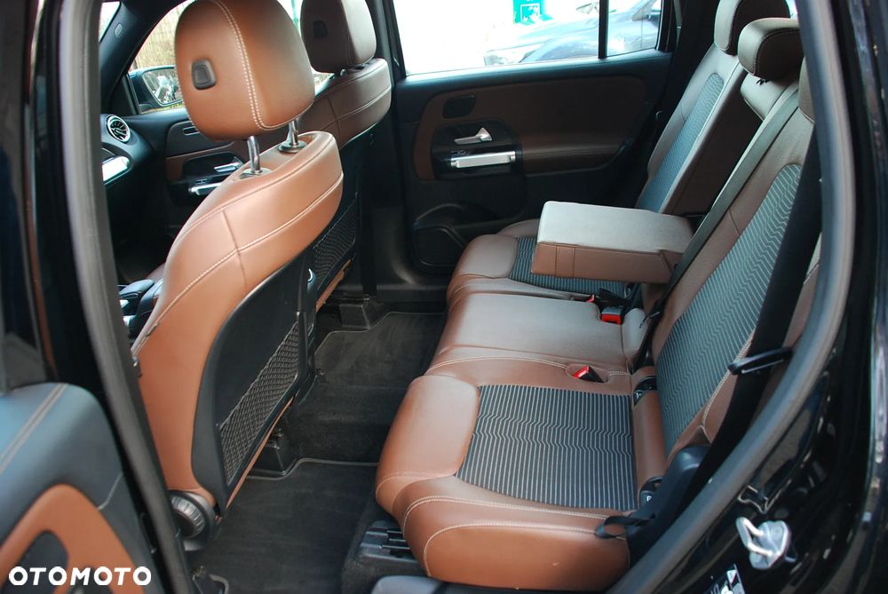 Mercedes-Benz GLB 200 d 8G-DCT Progressive - 12