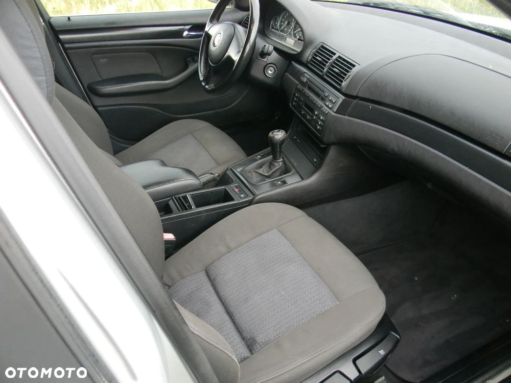 BMW Seria 3 316i Edition Exclusive - 21