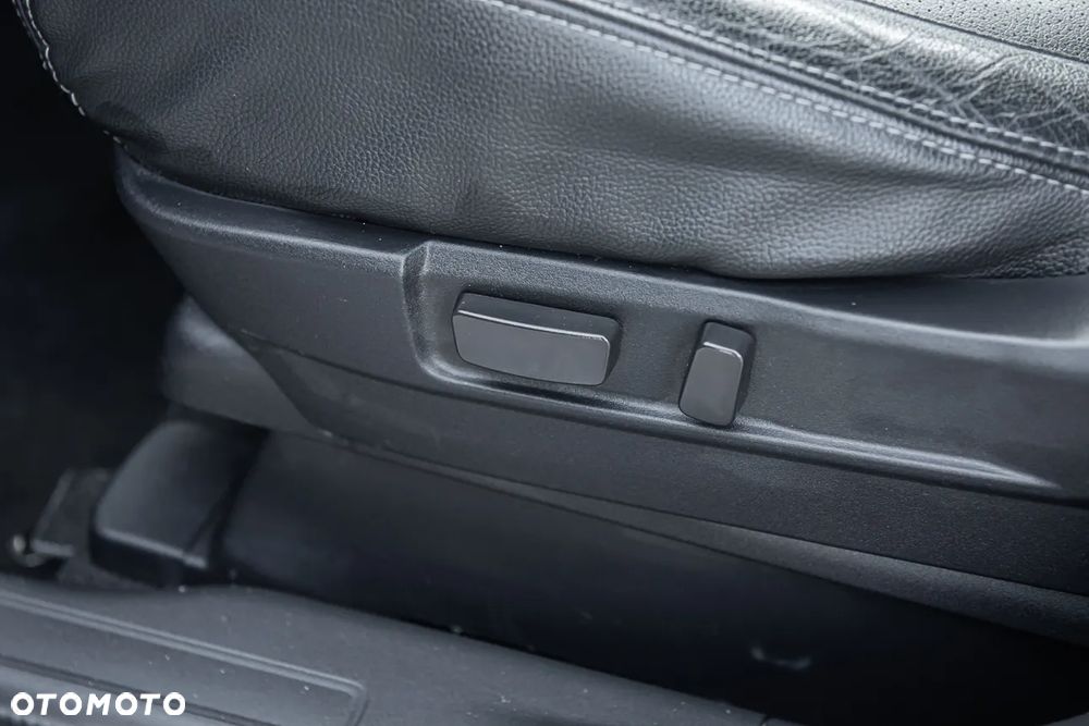 Mitsubishi Outlander 2.2 DI-D 4WD Diamant Edition - 17