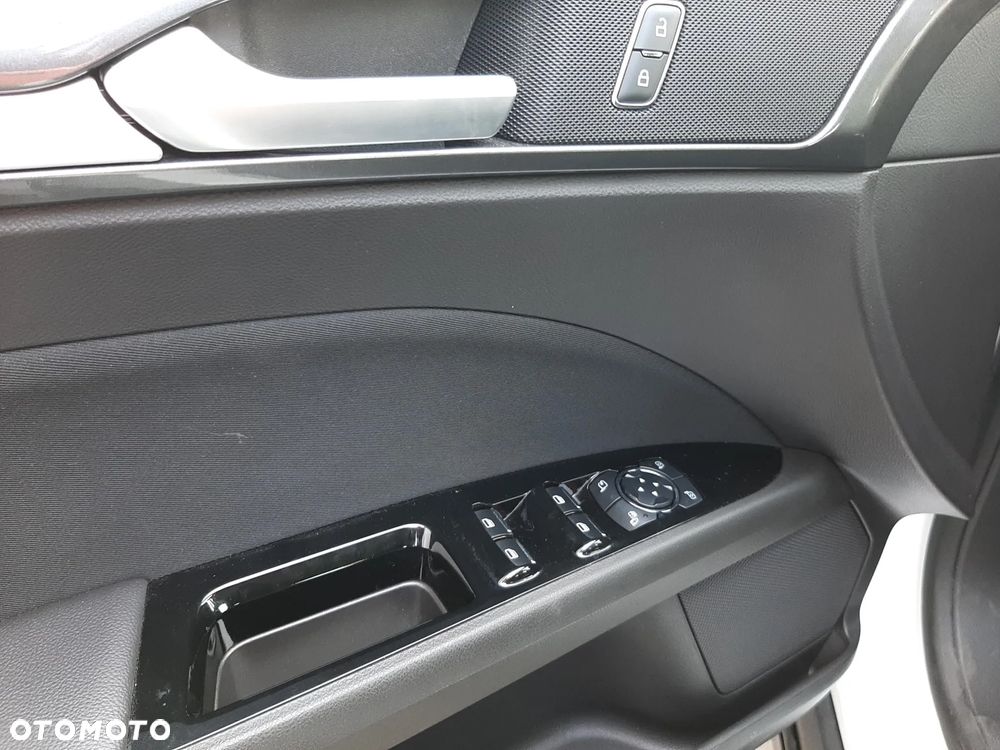 Ford Mondeo 2.0 EcoBlue Trend - 11