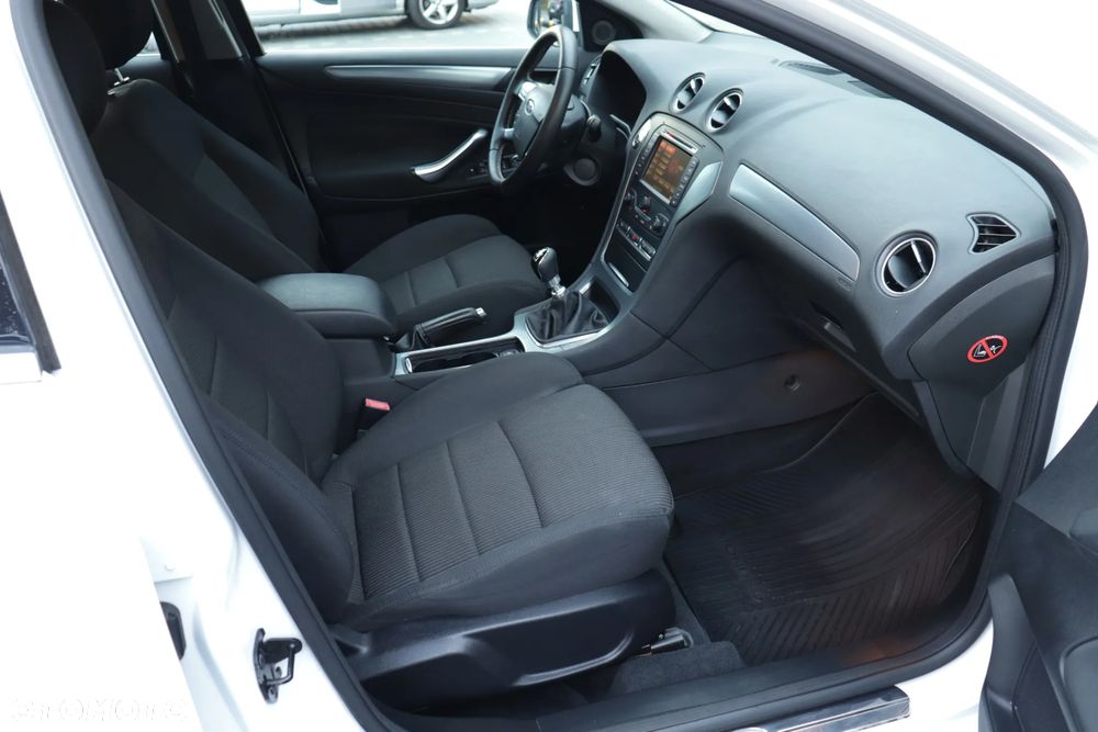 Ford Mondeo 2.0 TDCi Titanium X - 29
