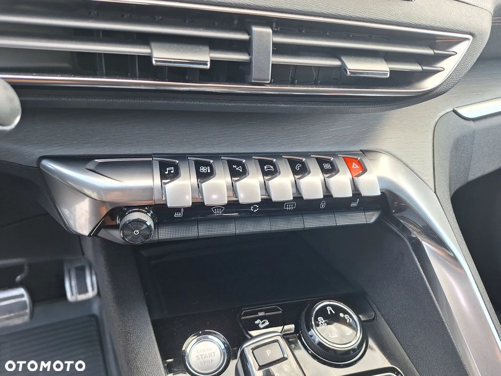 Peugeot 3008 - 15