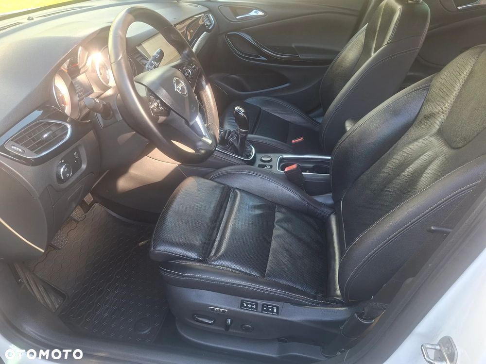 Opel Astra 1.6 CDTI Elite S&S - 11