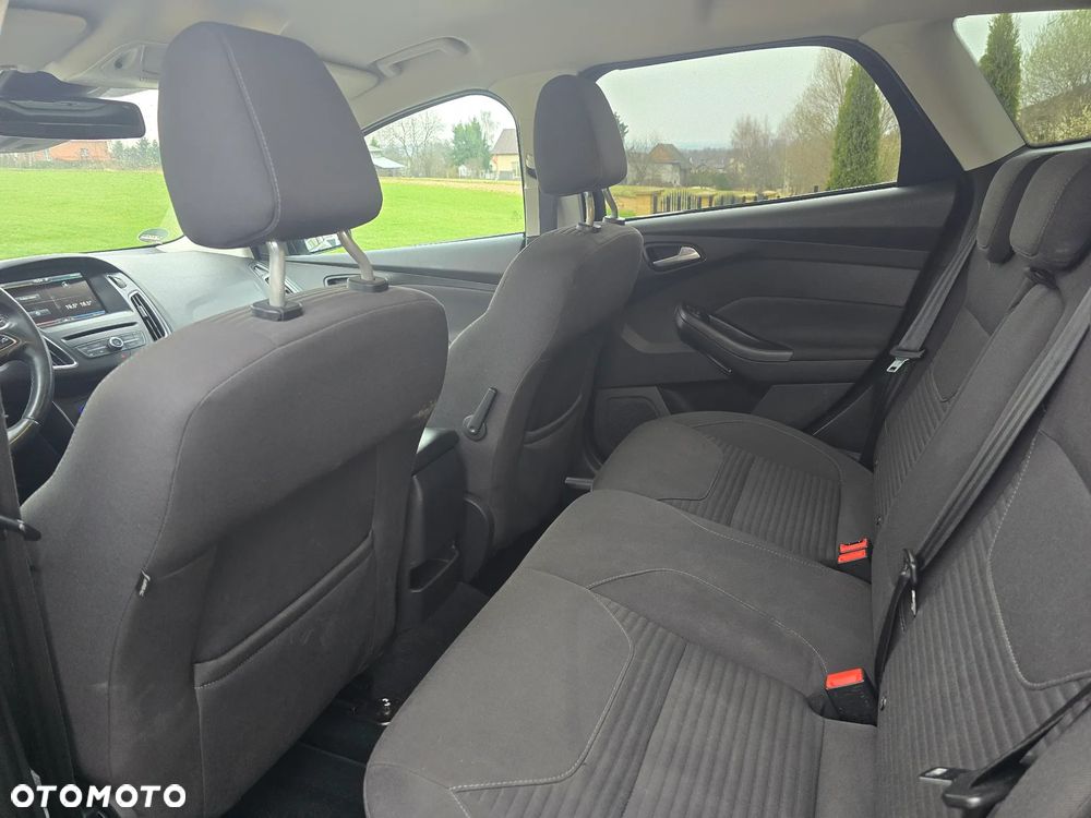 Ford Focus - 22