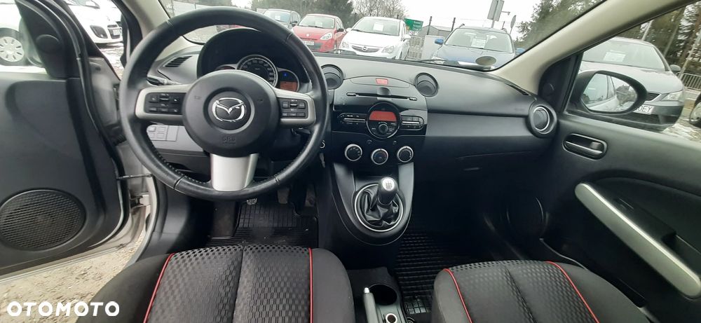 Mazda 2 - 35