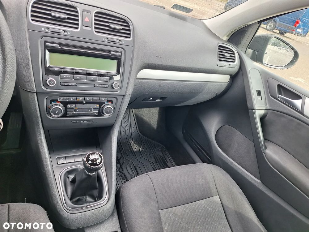 Volkswagen Golf 1.6 Highline - 13