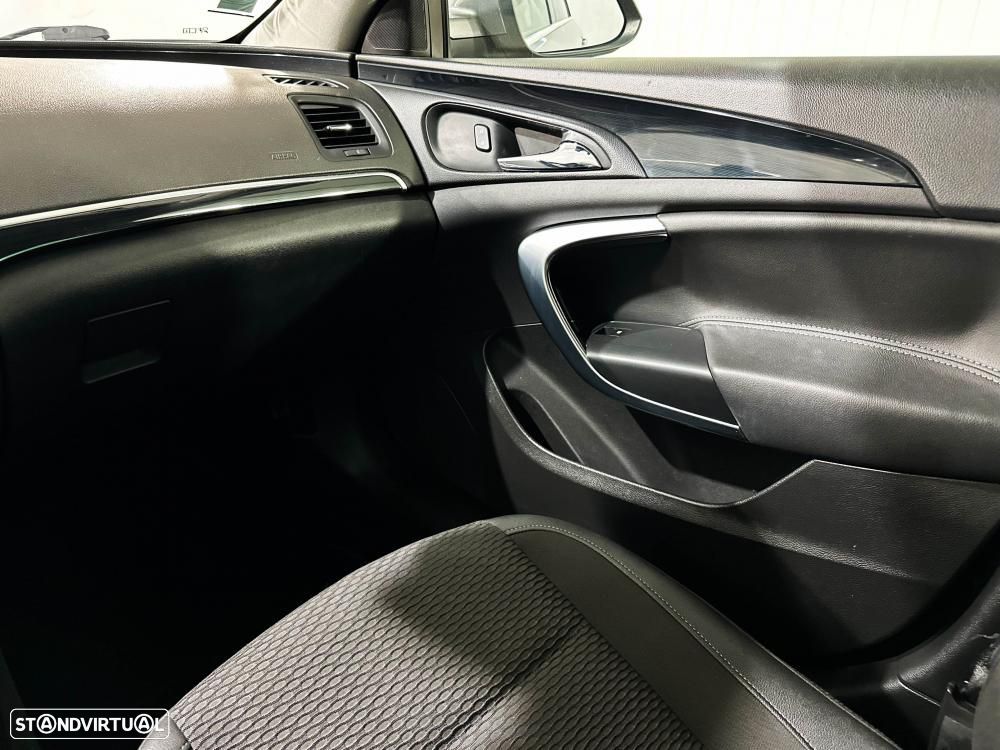 Opel Insignia - 24